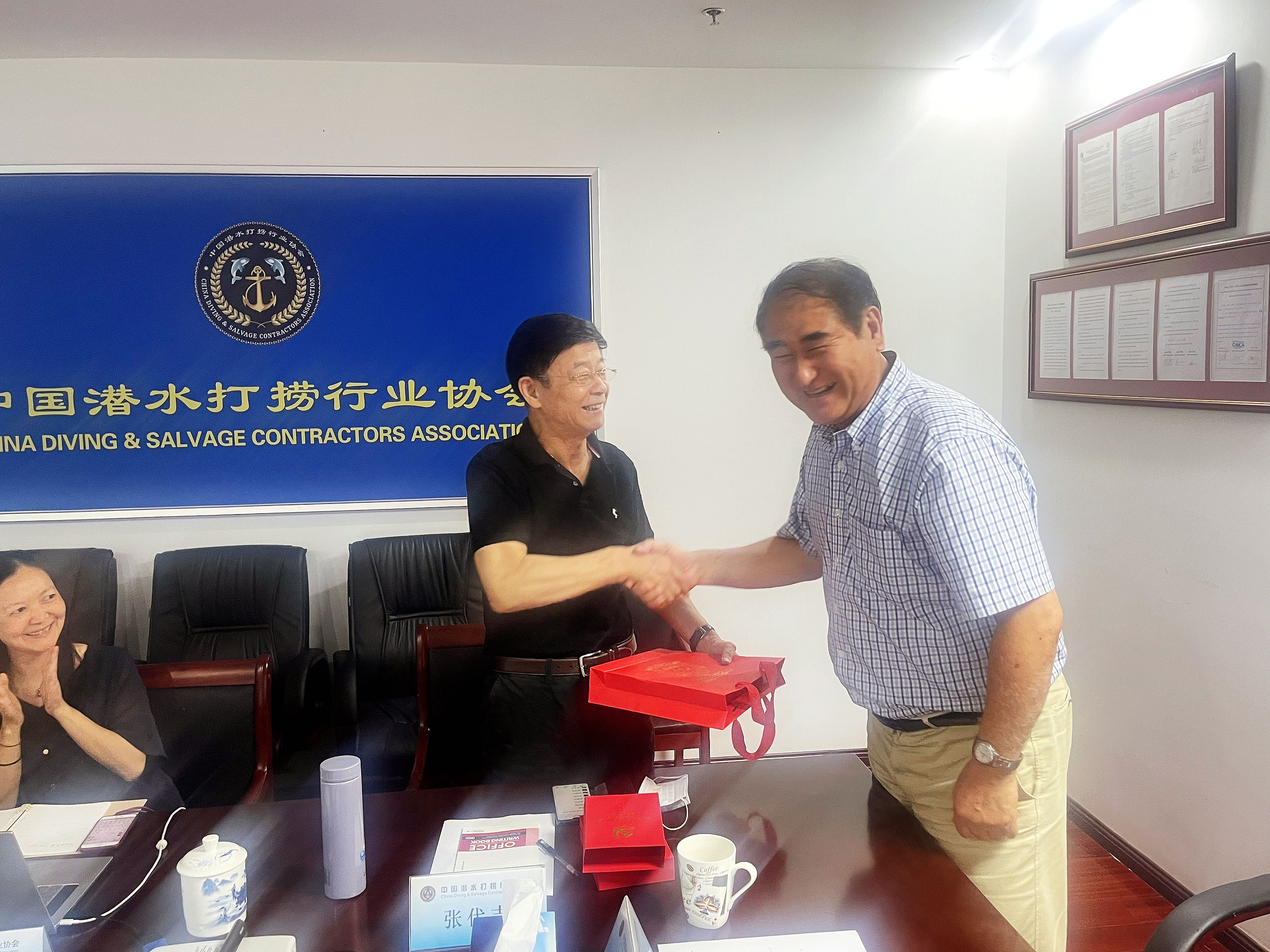 990888藏宝阁香港剧